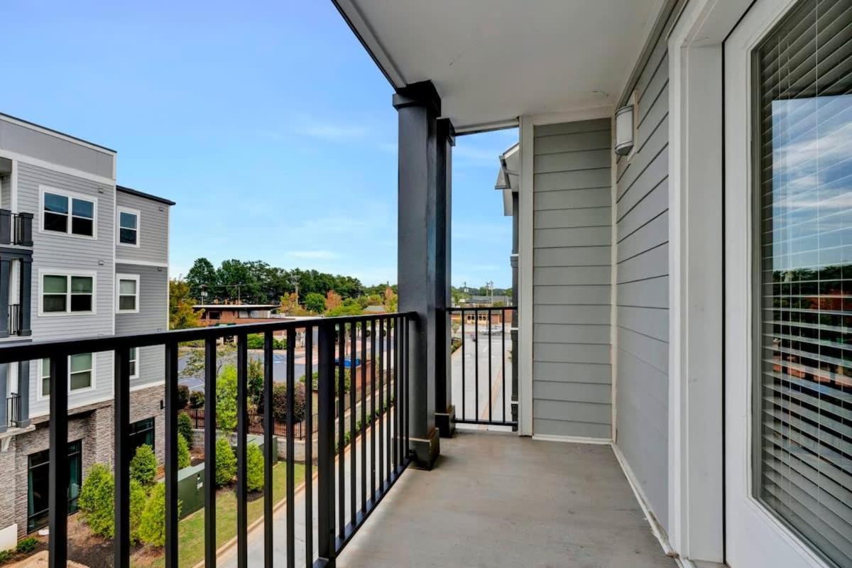 Near Cu And Minutes To Dt Gym Pool Hammock Apartment