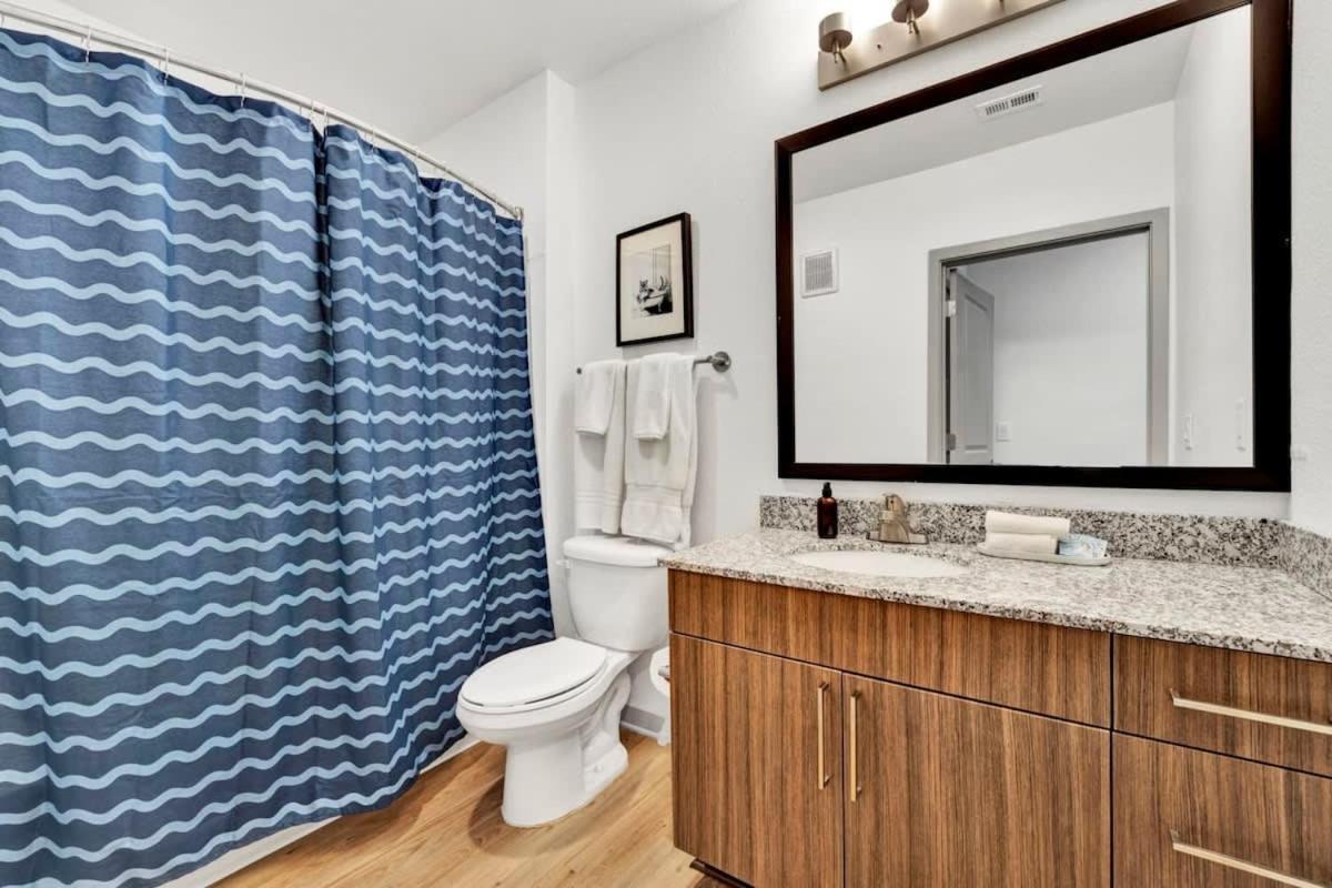 Near Cu And Minutes To Dt Gym Pool Hammock Apartment *